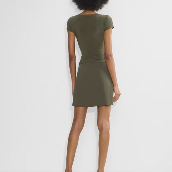 NWT Aritzia WILFRED Classic Mini Skirt - Crepette Dark Olive - Picture 5 of 9